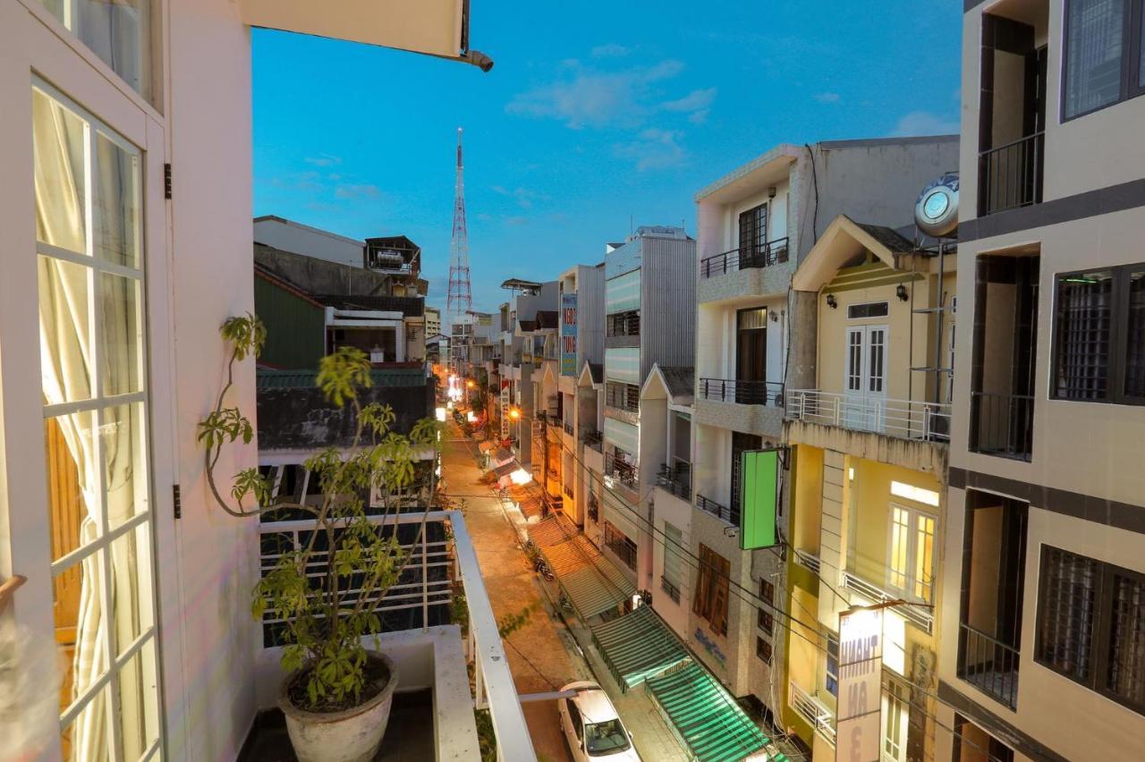 Dimpless Homestay Hue Buitenkant foto