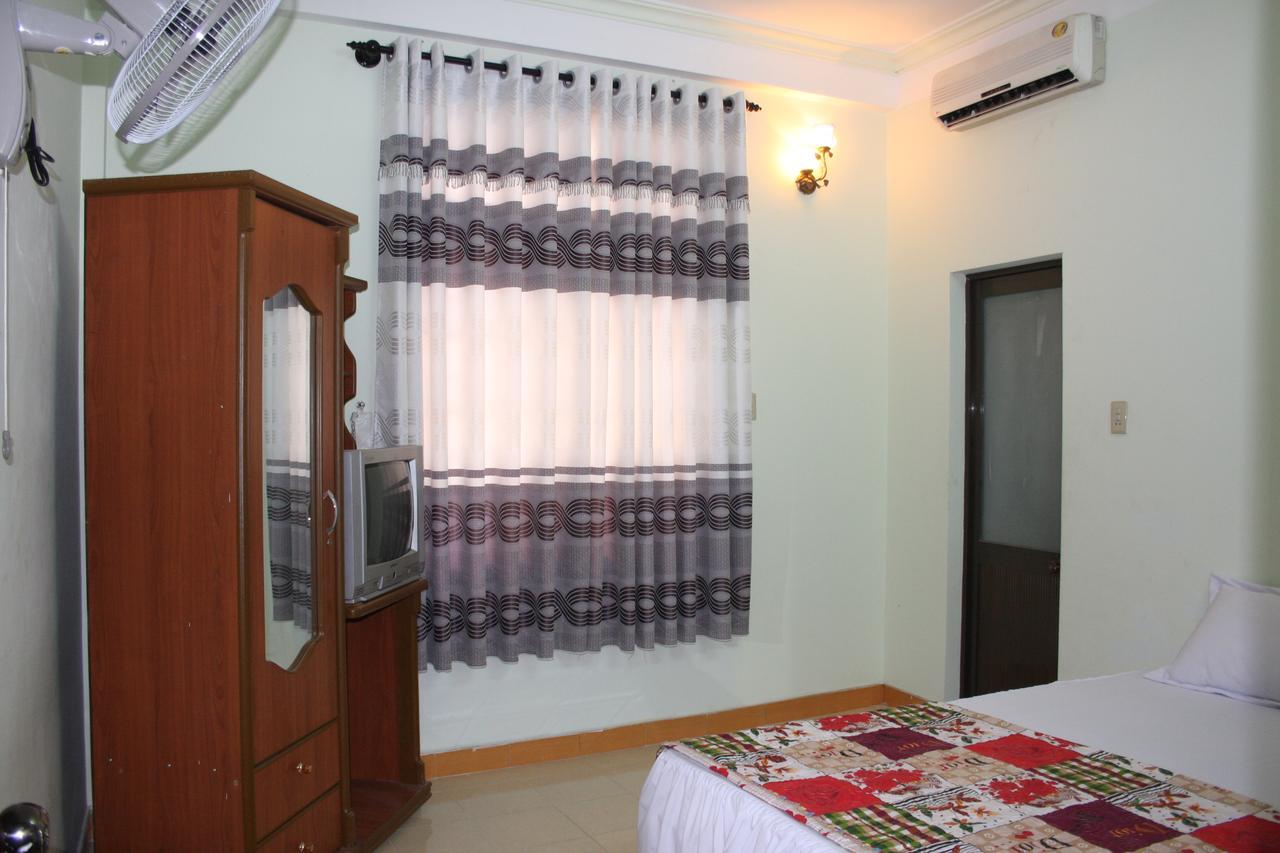 Dimpless Homestay Hue Buitenkant foto