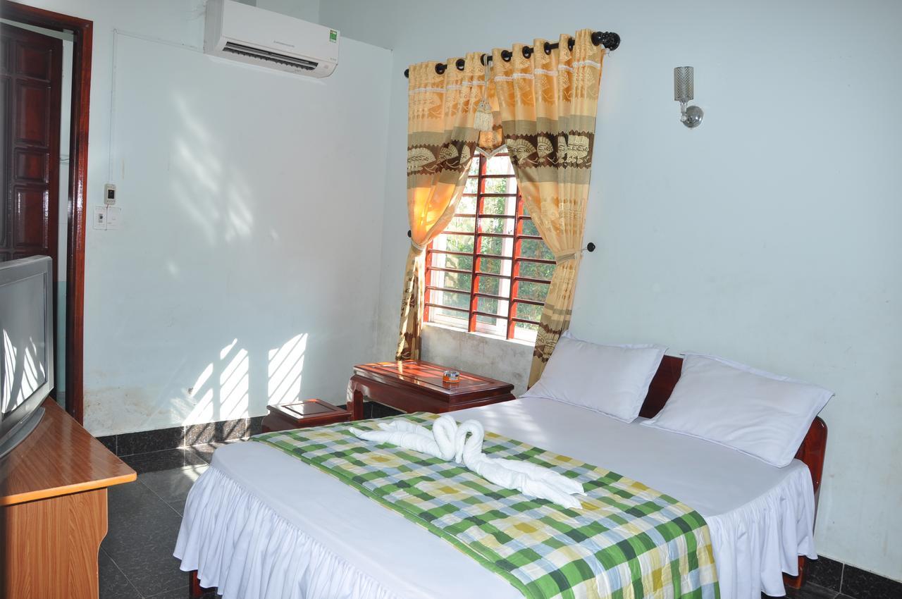 Dimpless Homestay Hue Buitenkant foto