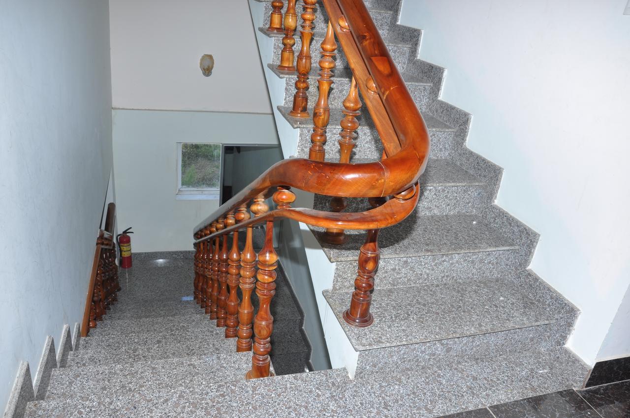 Dimpless Homestay Hue Buitenkant foto