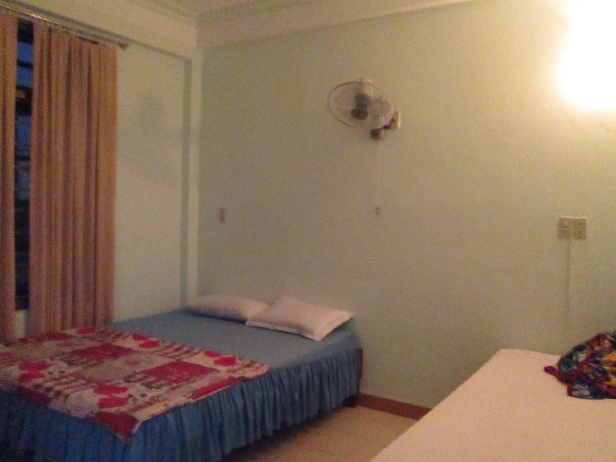 Dimpless Homestay Hue Buitenkant foto